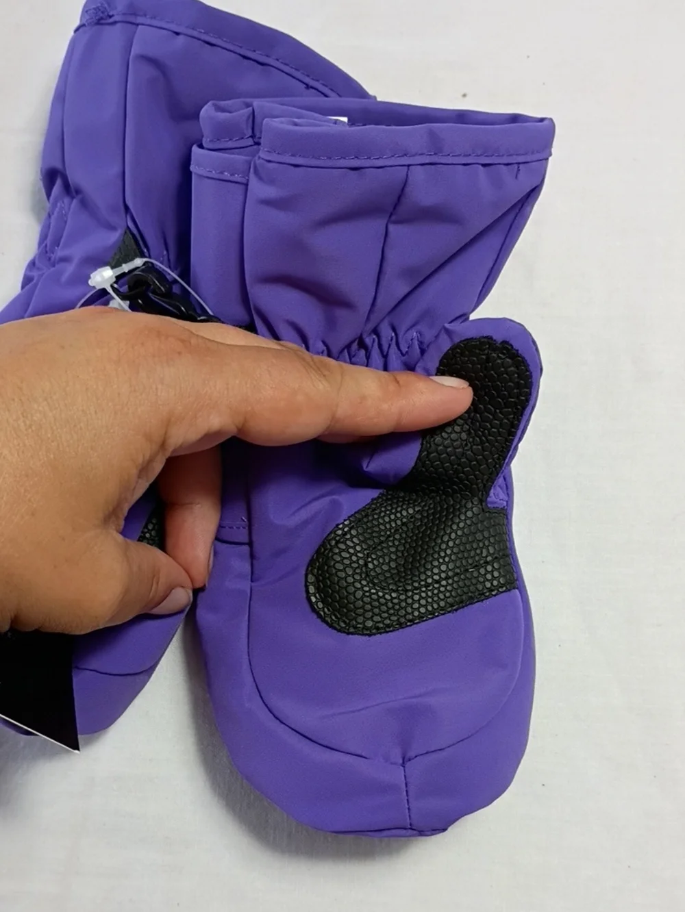 NWT Boulder Gear Toddler Girls Small Flurry Purple Mittens Winter